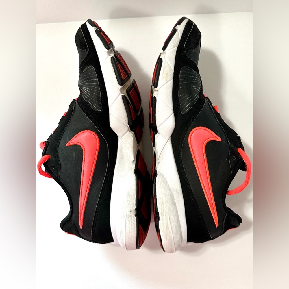 Nike training shoes Air Vivus size 9 - Picture 8 of 10
